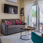 Paradissia Luxe With Private Swimming Pool * Paradeísion