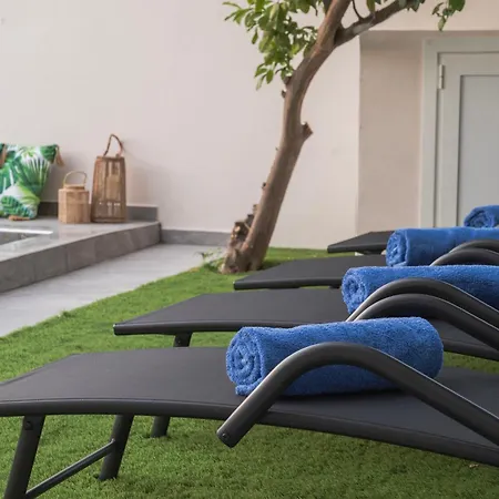 Paradissia Luxe With Private Swimming Pool בית נופש Paradeísion