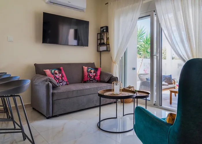 Paradissia Luxe With Private Swimming Pool * Paradeísion