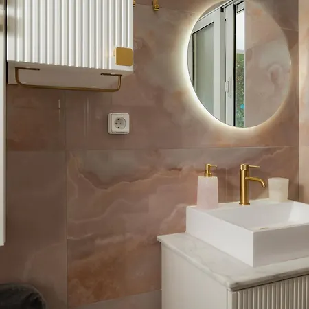 Paradissia Luxe With Private Swimming Pool 帕拉代西翁